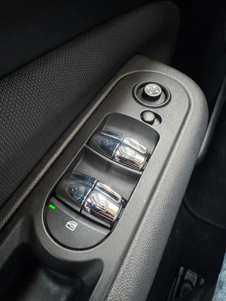 Mini Clubman 1.5 Cooper Business Edition|Airco|Navi|Cruise control| / 29