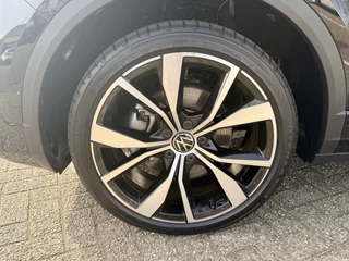 Volkswagen T-Roc 1.5 TSI R-Line Edition  | LED | Keyless | Virtual Cockpit | Apple/Android | Adapt Cruise | PDC v+a incl. camera / 17