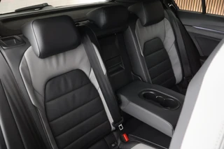 Volkswagen Golf 1.5 272pk eHybrid GTE Trekhaak 360Camera Memory Leder Stoelventilatie HUD Navigatie Panoramadak / 53