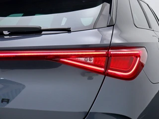 CUPRA Leon Sportstourer 1.4 e-Hybrid Business Navi | Stuurverwarming | LED | Adaptive / 46