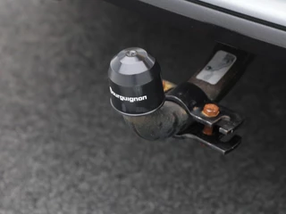 Volkswagen Tiguan 1.4 TSi R-Line Edition 125 Pk | Panoramadak | Trekhaak | Camera | Cruise Control | Climatronic | Navigatie | 18 Inch / 16