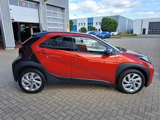 Toyota Aygo X Pulse Automaat APPLE & ANDROID ACHTERUITRIJCAMERA STOELVERWARMING / 11