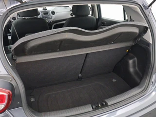 Hyundai i10 1.0i Comfort Bluetooth | All-seasons | Cruise control / 16
