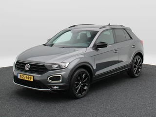 Volkswagen T-Roc 1.5 TSi 150 Pk Automaat Sport Business R-Line | Black Style | Camera | Stoelverwarming | Adaptive Cruise | Navigatie | CarPlay | Climatronic | 18 Inch | 89.335 Km !!