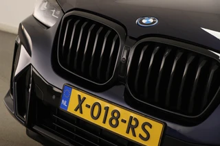BMW X3 xDrive30e M-Sport High Executive | PANORAMADAK | SFEERVERLICHTING | 360 CAMERA | 20" / 16