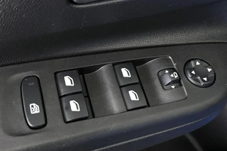 Opel Corsa-e GS Line 50 kWh Camera Apple CarPlay Climate Control / 28
