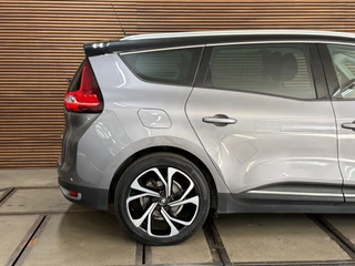 Renault Grand Scenic 1.3 TCe Bose | 7-Pers | Leder/Alcantara | Panorama voorruit | Massage stoel | BOSE Sound | Navigatie | Camera / 17