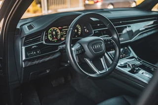 Audi Q7 55 TFSI e quattro Pro Line Plus / 19