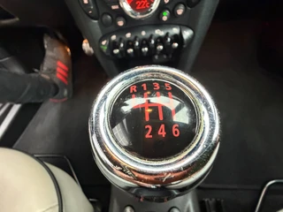 MINI Cooper S Cabrio 1.6 Chili Works / Harman & Kardon / Leder / Cruise / NL met NAP ! / 36