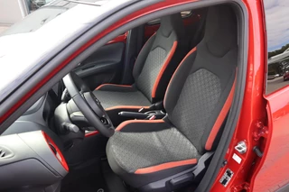 Toyota Aygo X PULSE / 14