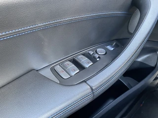 BMW iX3 M Sport High Executive 80 kWh | 1e eigenaar | dealer onderhouden | panoramadak | leder interieur | SOH accu 99.5% / 29