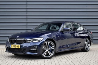 BMW 3 Serie 330e M Sport Individual  | 19'' Wielen | Lederen Bekleding | CarPlay | Audio Media Pack | 1e Eigenaar |
