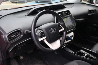Toyota Prius 1.8 Plug-in Executive LED APPLE/ANDROID HEAD UP DISPLAY JBL NAVI KEYLESS / 11