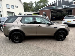 Land Rover Discovery Sport 2.0 TD4 180PK HSE  Panoramadak, Leer, Trekhaak, Camera / 2