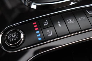 Bentley Flying Spur 6.0 W12 | LEDER | SCHUIFDAK | KERAMISCH | NAIM SOUNDSYSTEM | ENTERTAINMENT ACHTERIN | STOELVERKOELING/VERWARMING | MASSAGE | CAMERA | AIRCO | CRUISE | NAVI | / 23