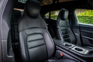 Porsche Taycan Sport Turismo 4S 93 kWh  Panorama 21" Sport Chrono 360 Camera Warmtepomp / 32