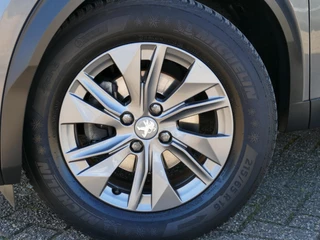 Peugeot 2008 1.2 PureTech Active Pack | 100PK | Trekhaak | Cruise Control | Parkeersensoren Achter | Airco | Navigatie | Climate Control | / 29