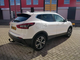 Nissan Qashqai 1.3 DIG-T N-Connecta  360C| Trekhaak| Navi+BT| Pano / 26