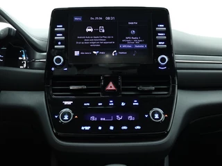 Hyundai IONIQ 1.6 GDi PHEV Comfort Carplay navigatie | Trekhaak | Camera | S / 27