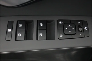 Kia Niro 1.6 GDi Hybrid DynamicLine  - Climate Control - Adaptieve Cruise Control - Lichtmetalen Velgen - Navigatie - Fabrieksgarantie tot 05-2032 / 21