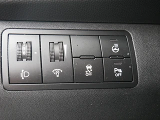Hyundai ix20 1.6i Premium Camera| Cruise| Navi+BT / 17