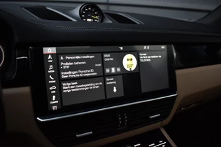 Porsche Cayenne 3.0 E-Hybrid Sport Chrono  | Pano | Trekhaak | 360 Camera | Bose | Stuurverwarming | Luchtvering | Orig. NL | / 17