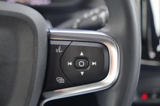 Volvo XC40 T5 Recharge Plus Dark | Stoelverwarming | Trekhaak | Parkeercamera | Leder | H/K | Pilot Assist | BLIS | Keyless / 41