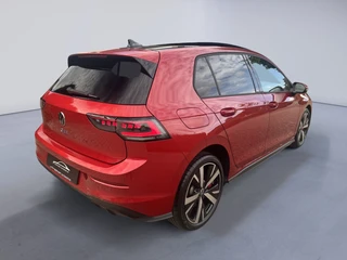 Volkswagen Golf 1.5 eHybrid GTE / 5JR Garantie / Pano / Trekhaak / 360 / HUD / DCC / Matrix / 6