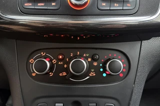 Dacia Sandero 1.0 SCe Laureate / 20