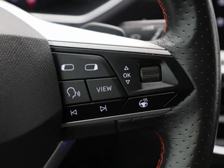SEAT Tarraco 1.5 TSi 150 Pk Automaat FR Business Intense 7-Pers | 360 Camera | Panorama Dak | Full LED | Trekhaak | Carplay | navigatiesysteem | Climate Control | 20 Inch | 70.775 Km!! / 28