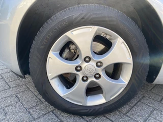 KIA Venga 1.4 CVVT 90pk EconomyLine / 12