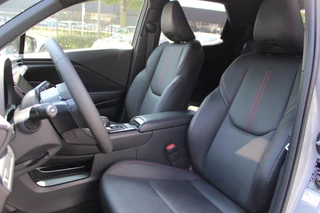 Lexus LBX 1.5 Emotion 2WD / 14