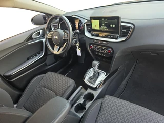 Kia Ceed 1.4 T-GDi DynamicPlusLine DCT | Navigatie | Climate control | Cruise control | Stoel + stuur verwarming / 13
