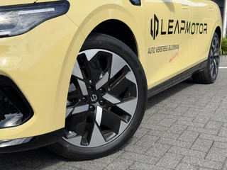 Leapmotor B05 Design ProMax 67.1 kWh 218PK Automaat Navigatie, Camera 360, Lichtmetalen velgen, Elektrische Achterklep, Kunstlederen bekleding, Stoel & Stuurwielverwarming / 2