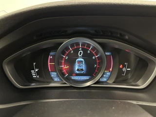 Volvo V40 1.6 T3 Summum  PANO LEER CAMERA NAVIGATIE ECC CRUISE LM. / 29