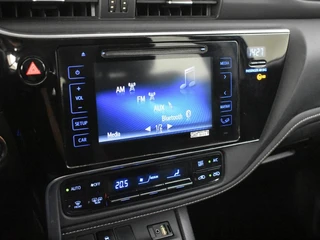 Toyota Auris Touring Sports 1.8 Hybrid Active Bluetooth | Camera | Cruise | / 22