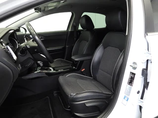 Kia XCeed 1.6 GDi PHEV Plug-In DynamicLine NAVI/CAMERA/LED/18"LMV! / 29
