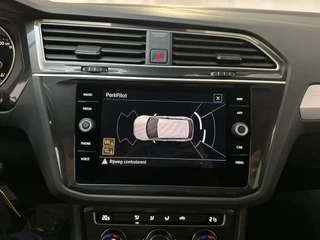 Volkswagen Tiguan 1.5 TSI 150pk DSG ACT Comfortline Business Navigatie Parkeersensoren App-Connect DAB+ / 23