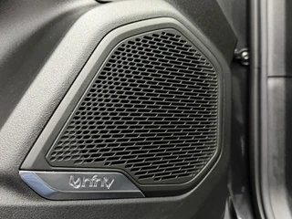 Lynk & Co 01 1.5 Plug-in Hybrid 262PK | Origineel NL Panoramadak | Infinity Audio | 360 Camera / 18