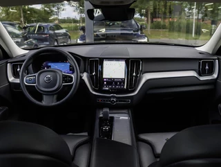 Volvo XC60 T6 AWD Plus Dark Long Range Pano Leder SoH 94% Memory Keyless Google Navigatie / 15
