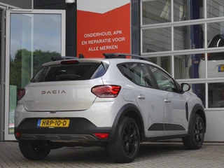 Dacia Sandero Stepway 1.0 TCe 90 Comfort | Automaat | Navigatie | Camera achter | Parkeersensoren voor en achter | Keyless entry en start | Lichtmetalen velgen | Airco | Dakrails | Led verlichting / 6