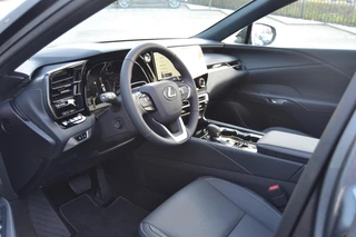 Lexus RX 450h+ Plug-in Hybrid 35th Edition DIRECT BESCHIKBAAR PANODAK 360-CAMERA STOELVENT HUD ELEK-STOELEN TIPLE LED / 14