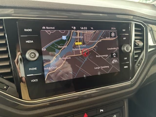 Volkswagen T-Roc 1.5 TSi 150PK DSG Sport Bns R-Line  AFN.TREKHAAK/19INCH/CAMERA/NAVI/VIRTUAL/CARPLAY/PDC / 37