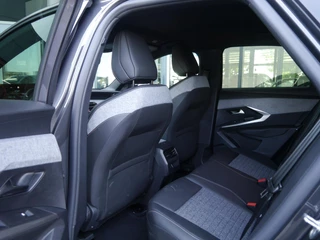 Peugeot 3008 1.6 plug-in Hybrid 195 Allure | Afneembare trekhaak | 1550KG Trekgewicht | Navigatie | Stoelverwarming | Camera achter | Full LED / 8