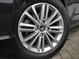 Citroen C4 1.2 PureTech Tendance | 130PK | Navigatie | Climate control | Extra getint glas | Lichtmetalen velgen | Cruise control | Trekhaak | Automatische verlichting | Regensensor | / 29