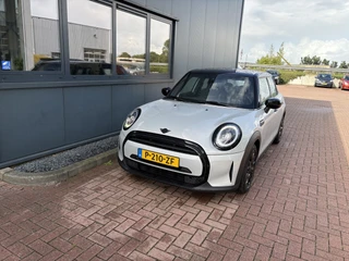 MINI 5-deurs 1.5 Cooper 136pk Bns.Edition 5-drs. NAVI/CARPLAY/CLIMA/CRUISE/PDC/LED