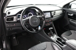 Kia Niro 1.6 GDi Hybrid DynamicLine  - Trekhaak - Cruise Control - Airco - - Virena zekerheidspakket €895 / 18