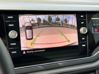 Volkswagen Polo 1.0 TSI R-Line IQ light | Carplay | Camera | Climate | Stoelverwarming | Rijklaar incl. garantie / 22