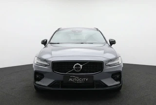 Volvo V60 B4 MHEV Ultimate Dark 197PK Pano l Harman l Leder l 360° | HUD | Winterpakket / 8