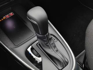 Toyota Aygo X HYBRID 115 GR-SPORT JBL-AUDIO 18''LM-VELGEN KEYLESS PARK-SENSOREN STOELVERW NAVI CLIMA AD-CRUISE / 13